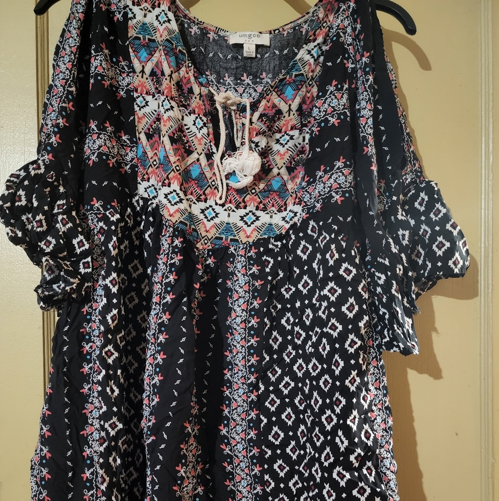 Women's top. Excellent condition. Sz L
